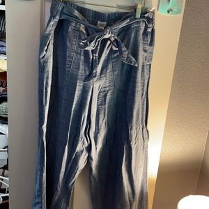 Chambray wide legged cropped pants